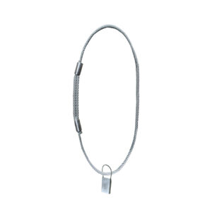 Élingue câble fermée par double manchonnages avec sa plaque de marquage fabriquée par des hommes dans les ateliers du Groupe KREMER